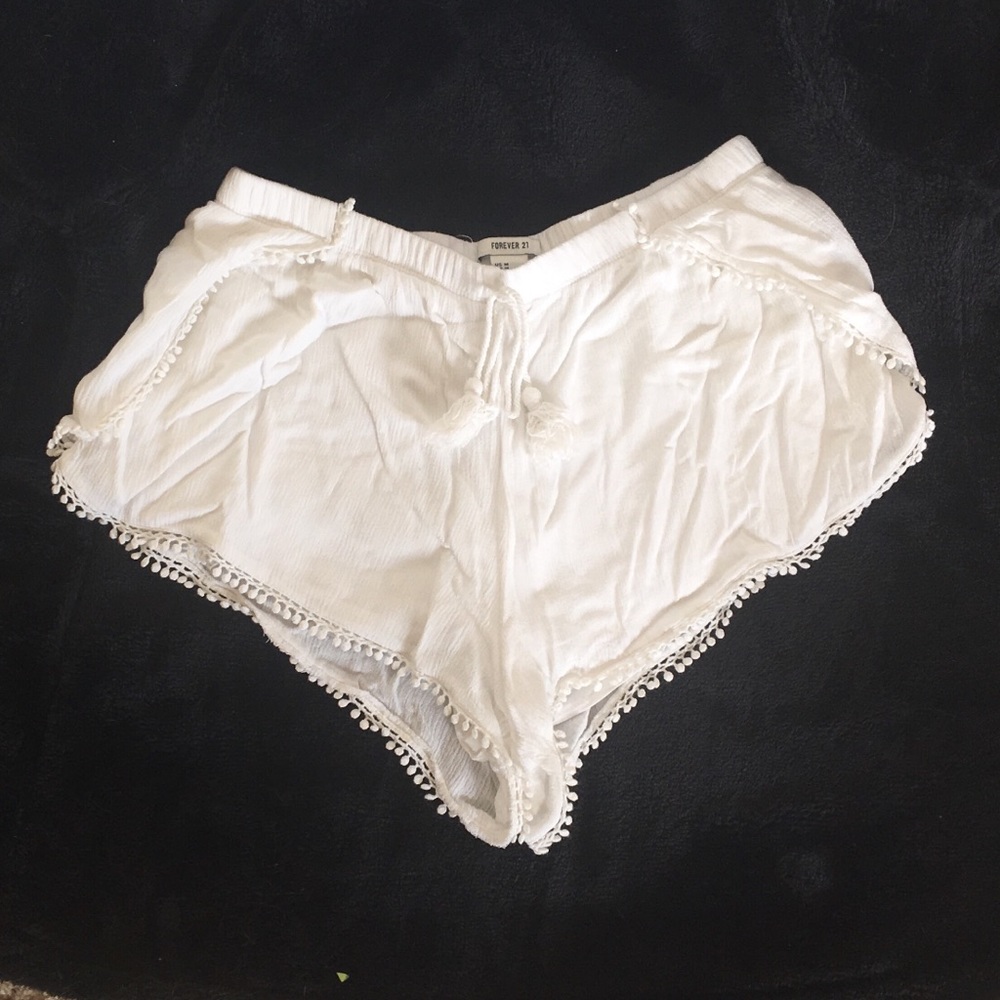 White forever 21 shorts